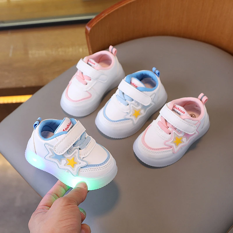 Baskets lumineuses à LED pour enfant, semelle antidérapante